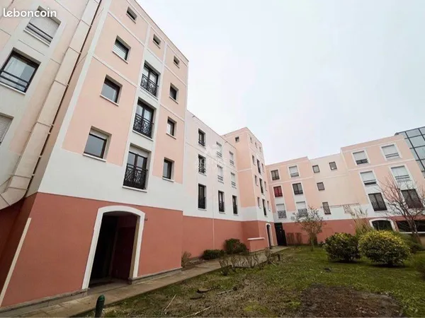 Location box parking fermé - Cergy Saint-Christophe