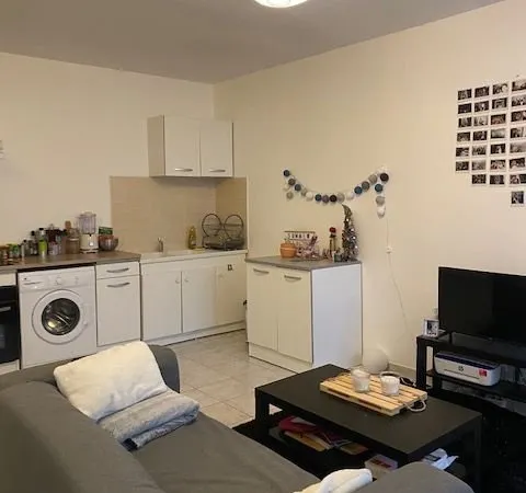 Appartement 2 pièces de 47m2, entièrement meublé, hyper centre
