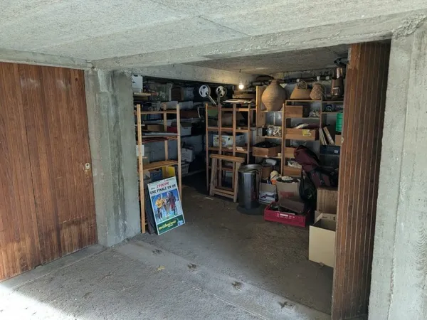 Garage/box fermé de 17m2