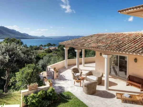 Villa 450 m²