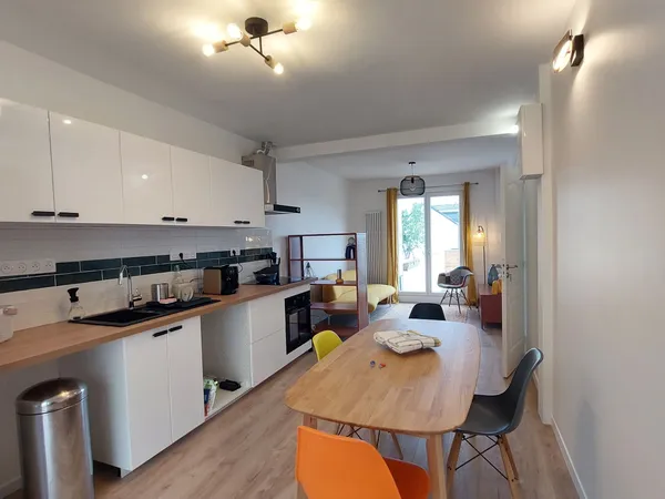 Loue chambres dans maison en colocation