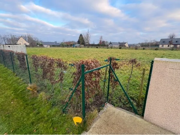 Terrain 763 m²
