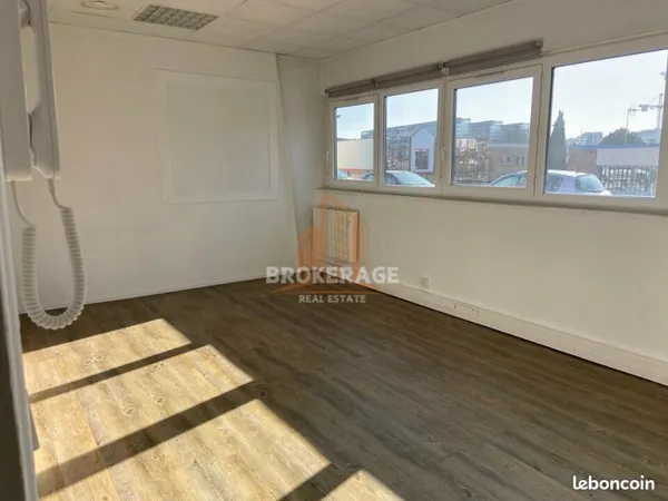 BUREAUX 32 m² FONTENAY-SOUS-BOIS