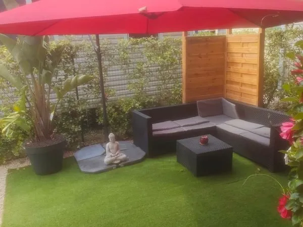 Mobil-home 3 pièces tout équipé avec jardin et terrasse - prêt à vivre