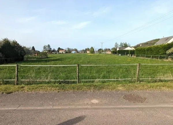 Terrain plat constructible de 8,25 ares à vendre à HOLLING