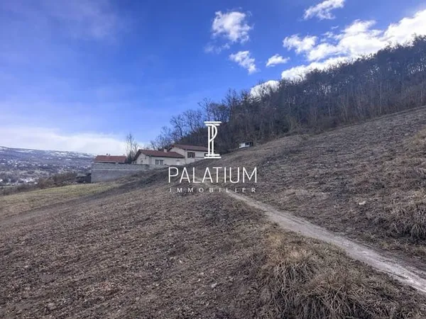 Terrain 1453 m²