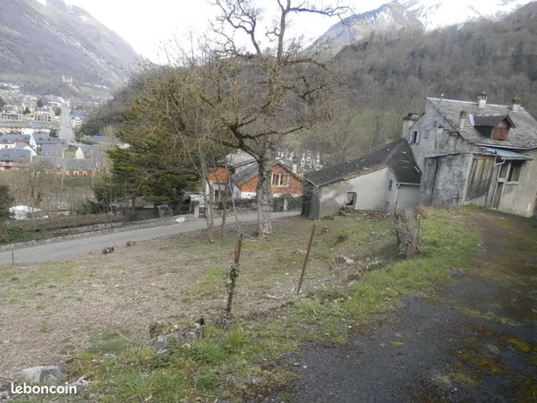 Vends terrain constructible Luz Saint sauveur secteur thermal