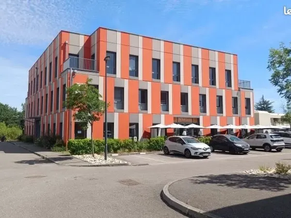 Bureaux lumineux, équipés et modernes FRANCHEVILLE TASSIN