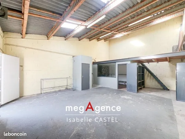 Garage 84 m² SABLES D OLONNE