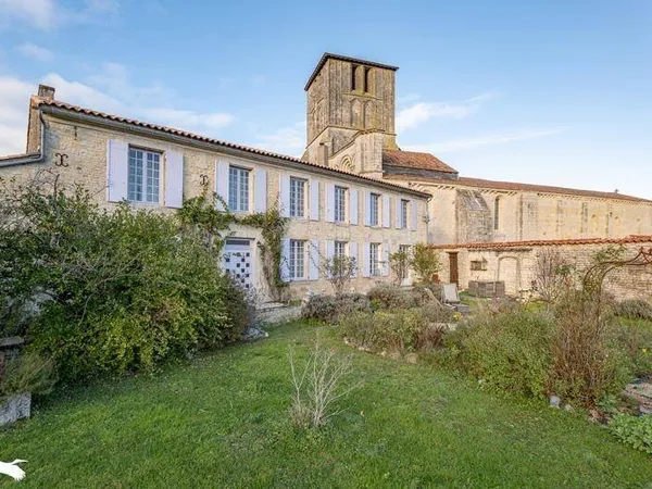 Maison 7 pièces 230 m²