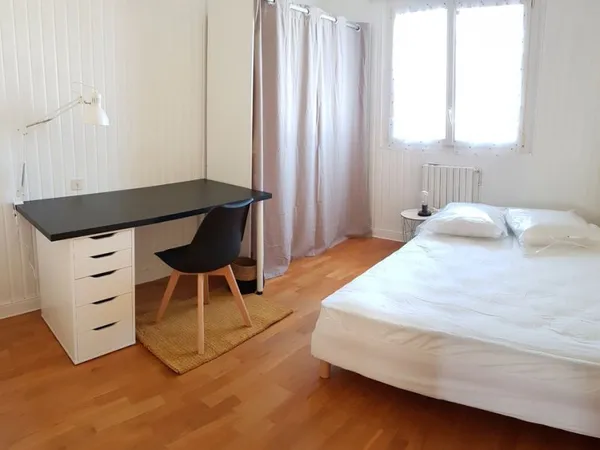 Belle collocation meublée, proche écoles et universités - 2 chambres dispo