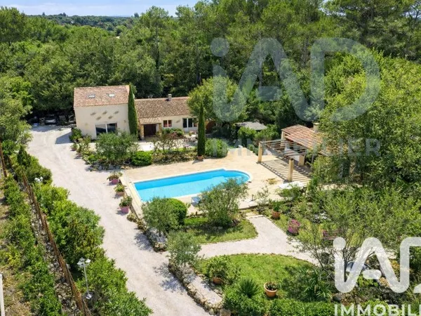 Maison 7 pièces 177 m²