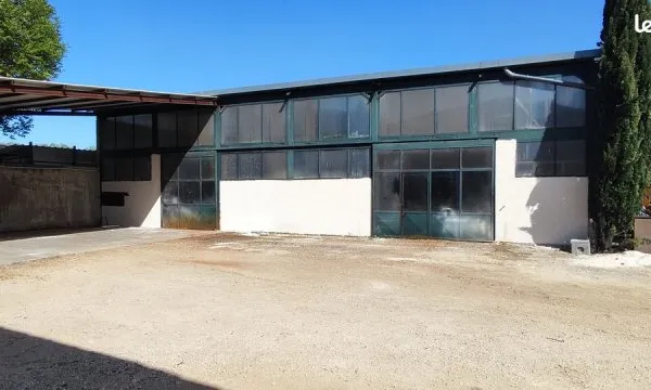 Hangar atelier Entrepot 150 m2