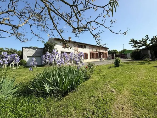 Maison 8 pièces 185 m²
