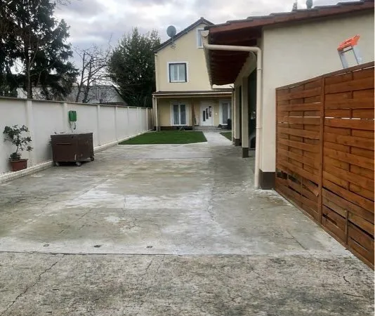 Maison à louer Le Blanc Mesnil Sud