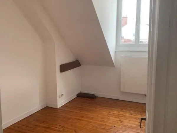 Appartement 3 pièces (F3) très lumineux hyper centre-ville