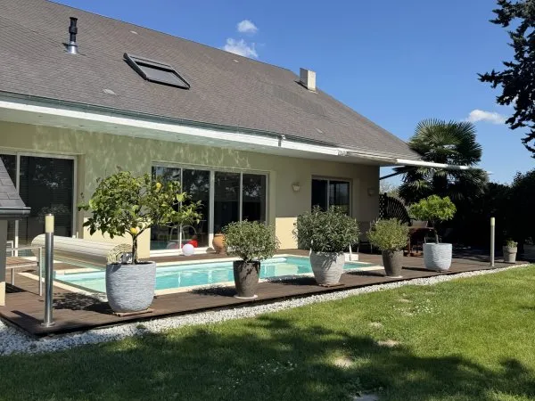 Maison 8 pièces 220 m²