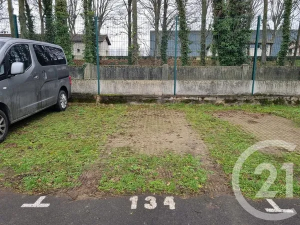 Parking 12 m²