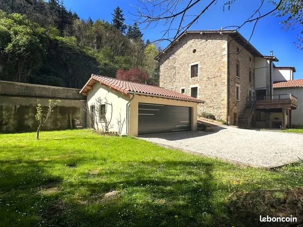 Maison 10 pièces 190 m²