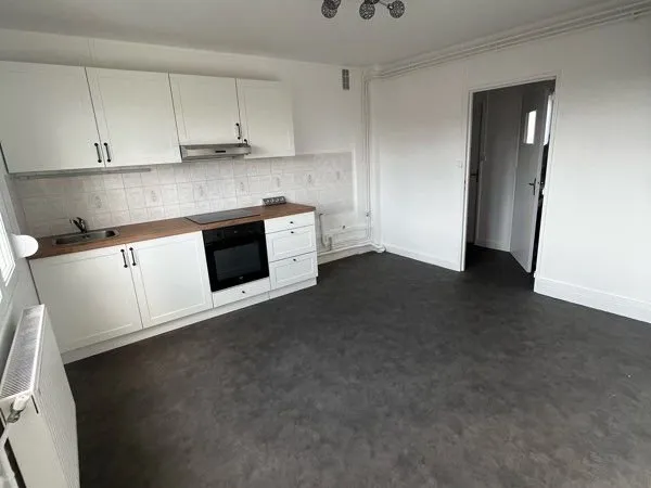 Appartement F2 45 m2 - 2ème étage AUBOUÉ