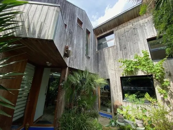 Nantes proche centre très beau loft avec cheminée patio terrasse garage