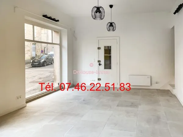 Au centre de Darney T1 de 48 m2