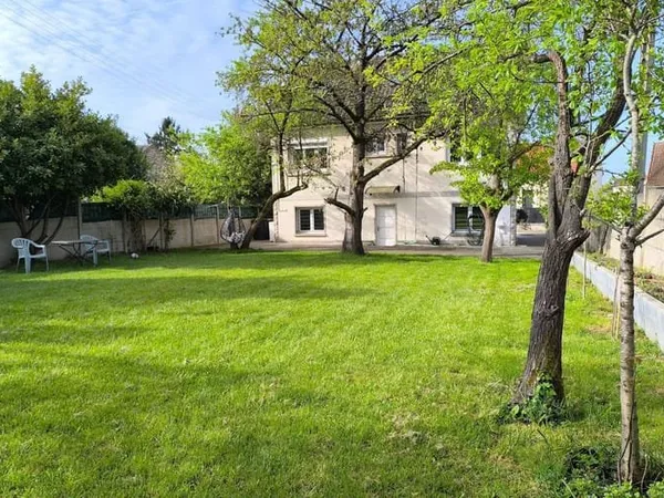 Maison 7 pièces 176 m²