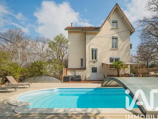 Maison 7 pièces 149 m²