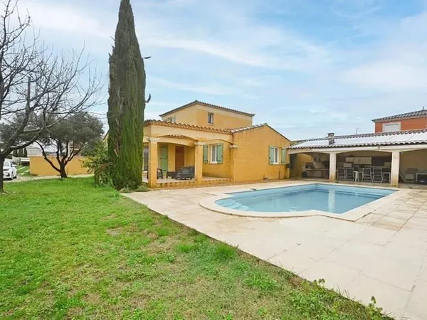 Villa 7 pièces 150 m²