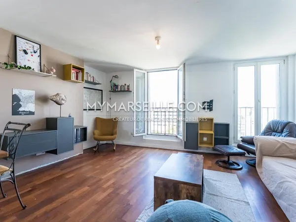 Vends T3 - 73m² - Marseille 13002