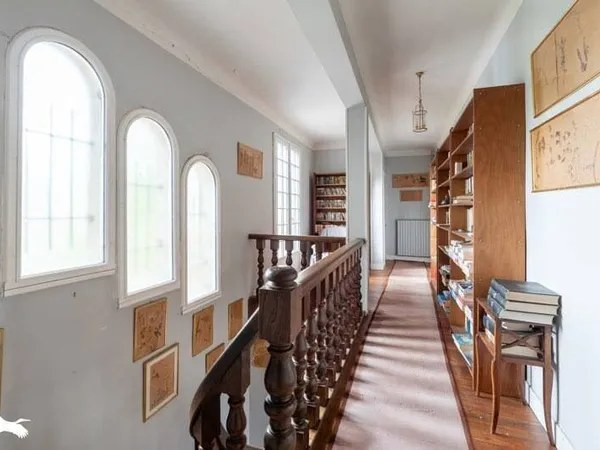 Maison 12 pièces 393 m²