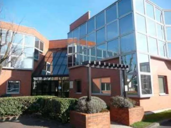 Bureau 446 m²