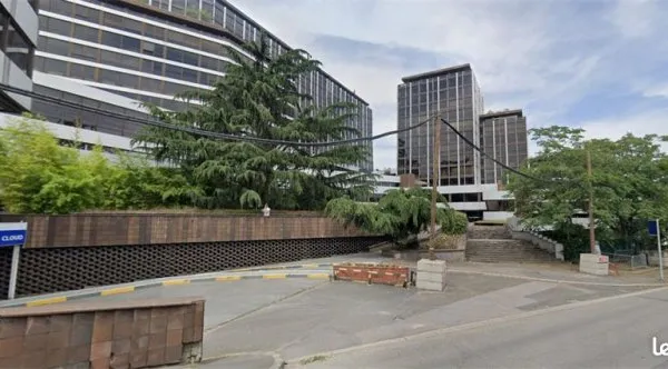 Fonds de commerce 320 m² ST CLOUD