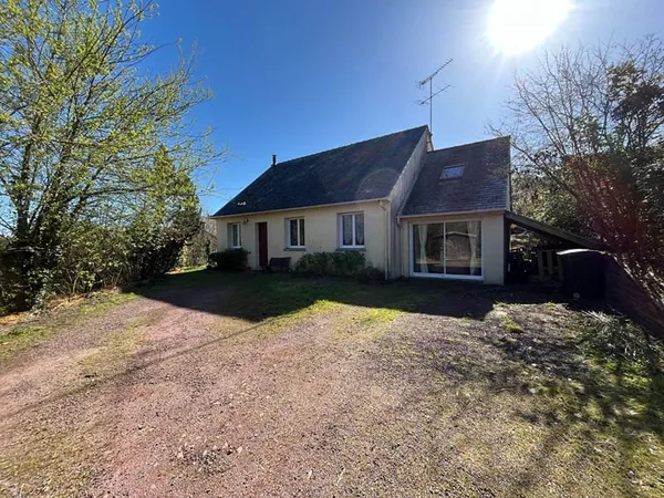 A vendre - en Exclusivité - Agence GIBOIRE - Maison de plain pied 99m² - SAINT SENOUX, proche des co