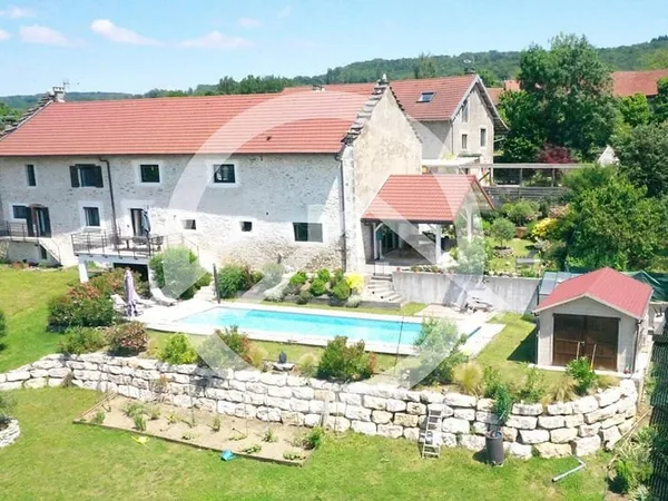 Maison 7 pièces 190 m²