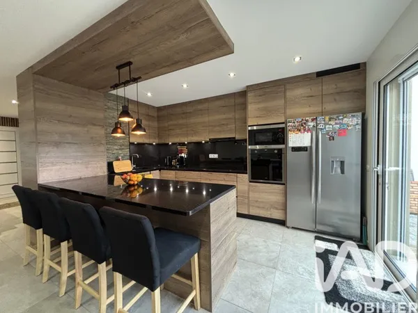 Maison 6 pièces 143 m²