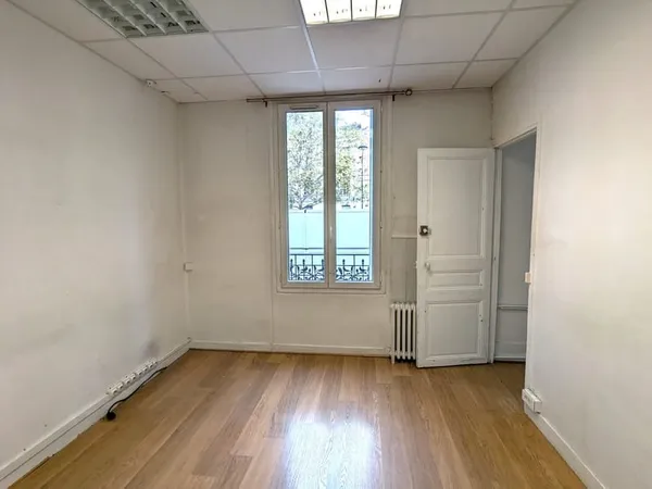 BUREAUX 2 PIECES - MAIRE D' AUBERVILLIERS - METRO LIGNE 12