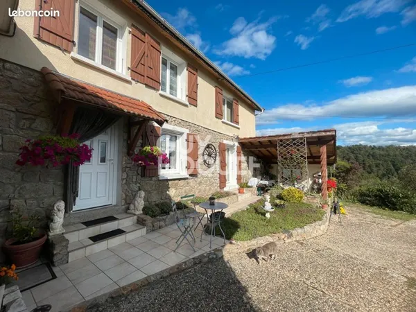 Propriété 5 pièces 114 m²