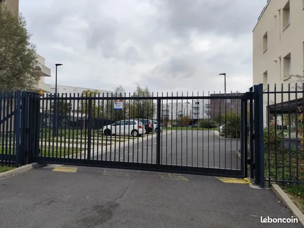 Place de parking résidence Ellip's Pour Véhicule moin de 2 mètres de hauteur