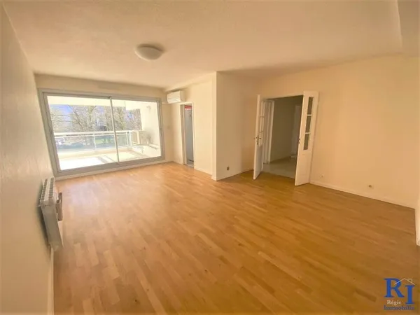 Appartement 3 pièces 84 m²