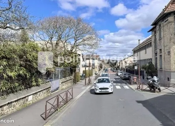 Local commercial 1 170 m²