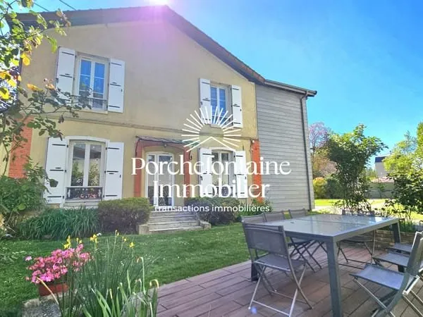 Maison 7 pièces 4 chambres 125 m2 habitables sur parcelle de