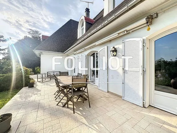 À vendre dans Avranches (50300) Maison de 200m² avec 4 chambres ! AVEC TERRASSE ET GRAND JARDIN !