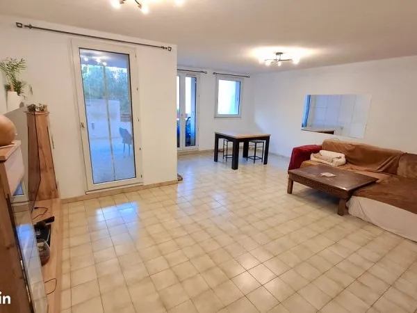 T4 94 m² + terrasse + parking - lumineux - métro National