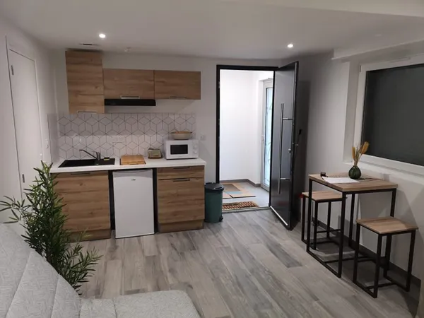 PLATEAU DE 5 APPARTEMENTS - GARE VIOTTE