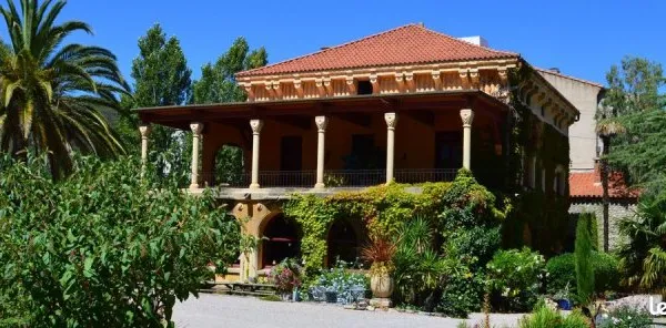 Chambre d'hôtes et 2 gîtes, PRADES 66500