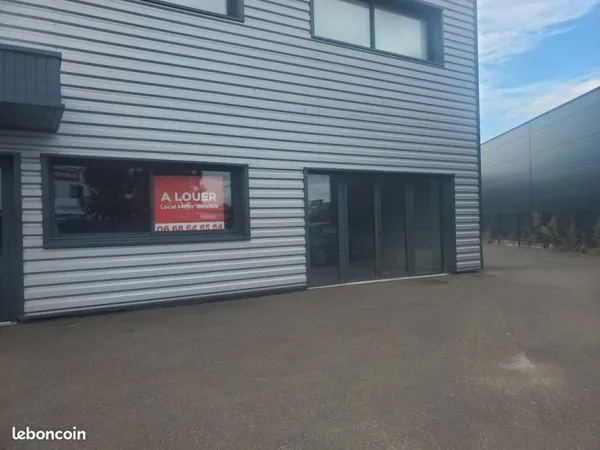 Local commercial 140m2 - Zone artisanale Andernos les Bains