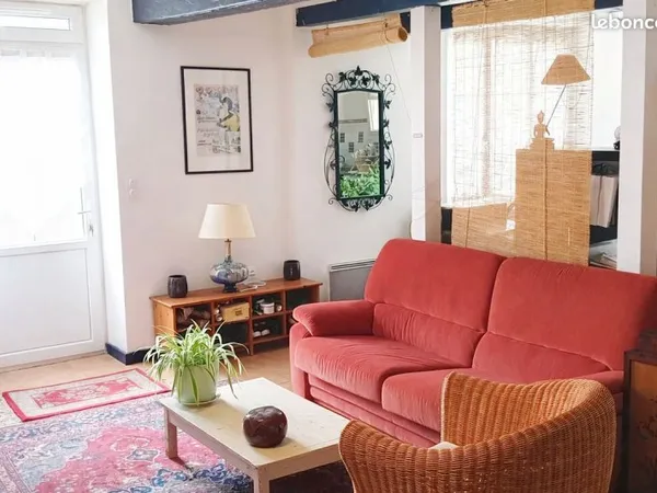 Maison 134 m² - centre Meschers - plage et port à pied - jardin