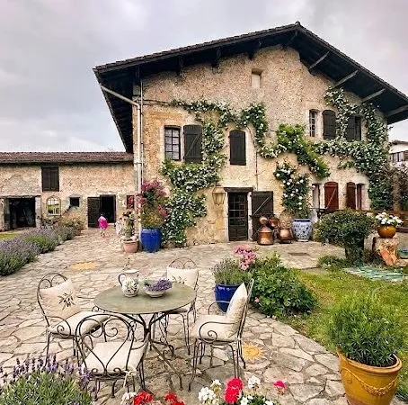 Maison 10 pièces 400 m²