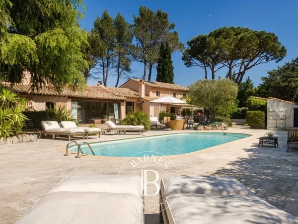 PLAN DE LA TOUR - MAISON DE FAMILLE - TERRAIN 8 000 M- 10 CHAMBRES